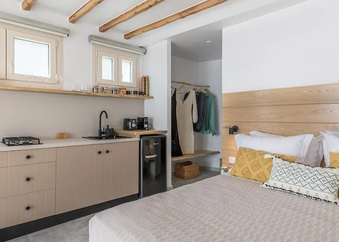 My Honey Bee Plaka (Milos)